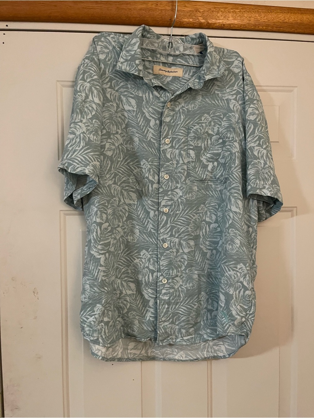 Tommy Bahama Mens M green  White Cotton Tropical Floral Pocket Button Up Shirt